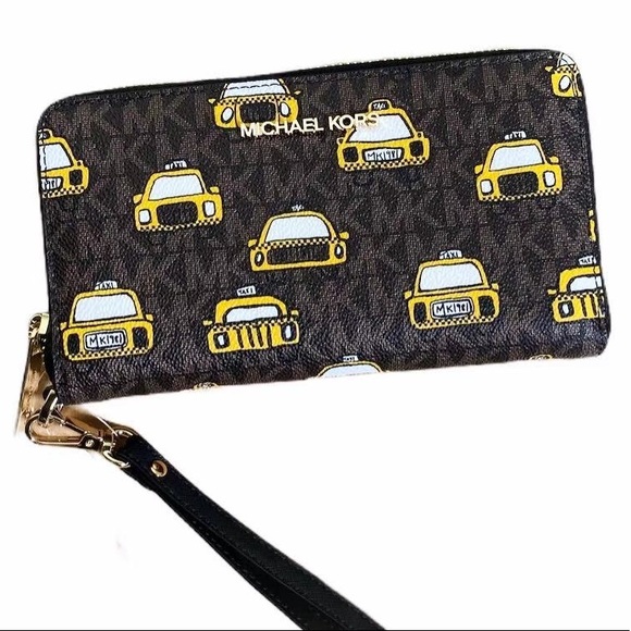 NWT Michael Kors Cute Wristlet - Picture 4 of 7